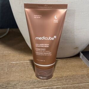 Medicube Collagen Night Wrapping Mask